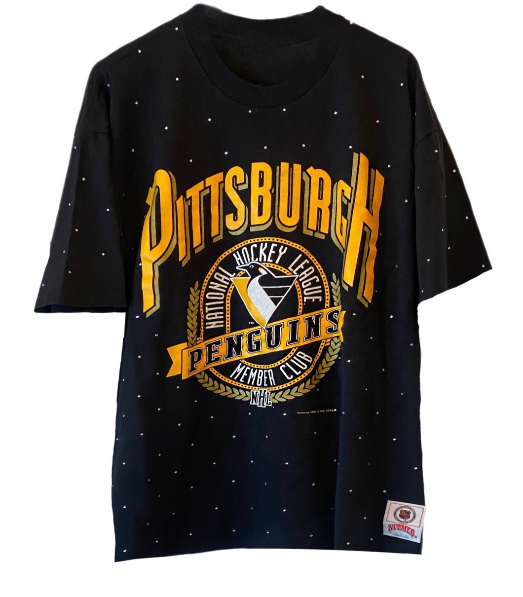 Pittsburgh Penguins, Hockey One of a KIND Vintage Member Club Tee with all over Crystal Design