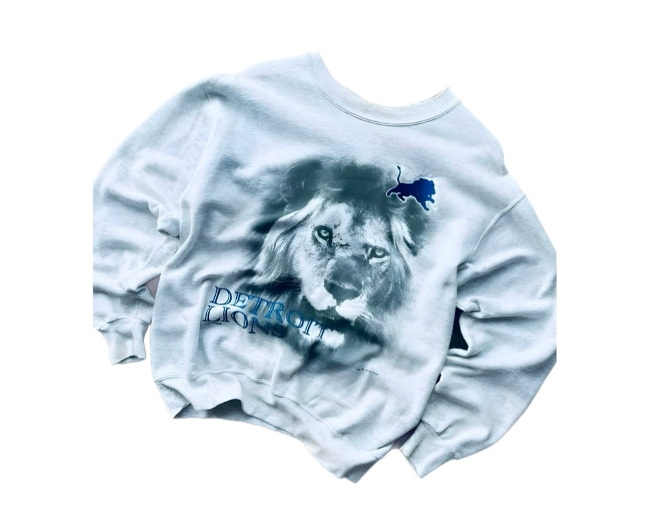 Detroit Lions, Football One of a KIND Vintage Sweatshirt with Crystal Star Design - Claim