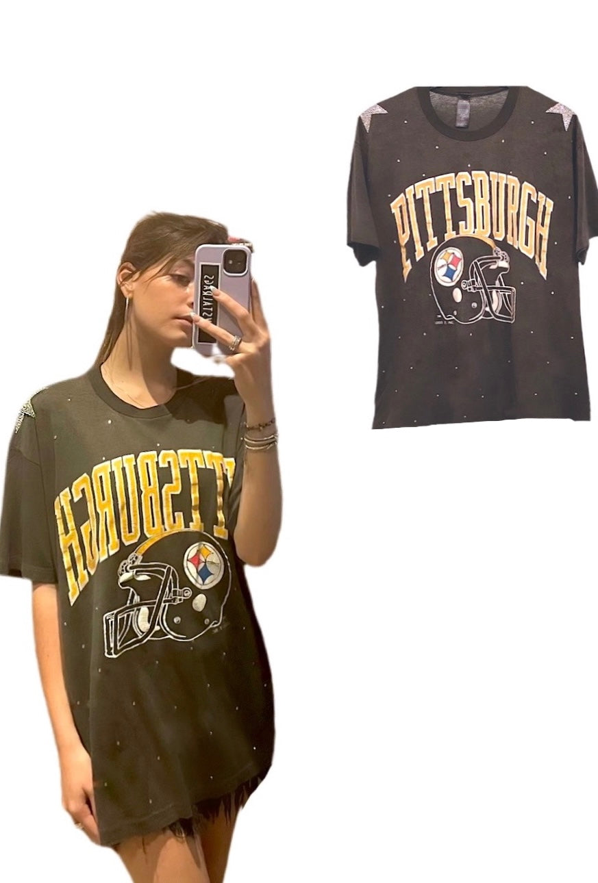 Pittsburgh Steelers, NFL One of a KIND Vintage Tee with Cap Crystal Stars & Overall Crystal Design