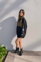 Load image into Gallery viewer, Pittsburgh Penguins, NHL One of a KIND Vintage Sweatshirt with Crystal Star Design
